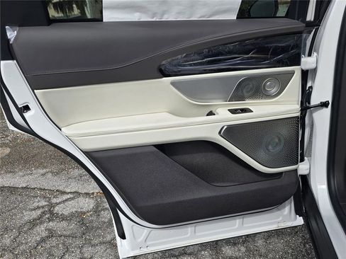 New 2026 Lincoln Nautilus Black Label AWD/4WD image 11