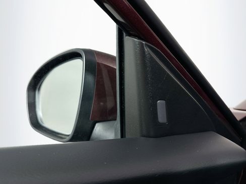 Used 2025 Nissan Sentra SV image 16