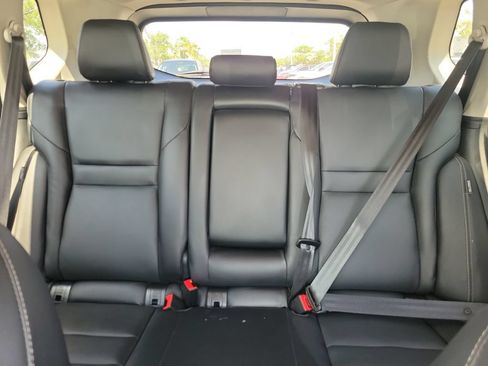 Certified 2024 Nissan Rogue SL FWD image 18