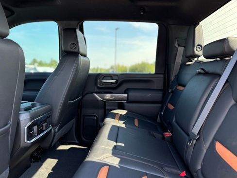 Used 2022 GMC Sierra 2500 AT4 image 23