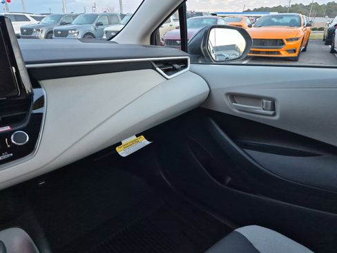 Used 2026 Toyota Corolla LE image 16