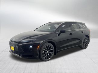 Used 2025 Toyota Crown Signia w/ Advanced Technology Package AWD/4WD video 3