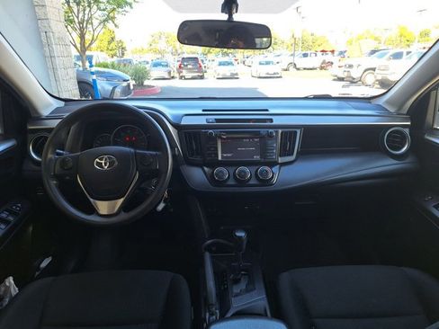Used 2016 Toyota RAV4 LE image 16