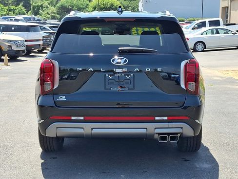 Used 2025 Hyundai Palisade Limited AWD/4WD image 5
