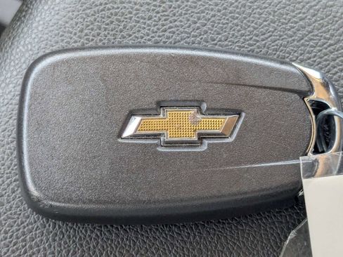 Used 2025 Chevrolet TrailBlazer LT AWD/4WD image 36