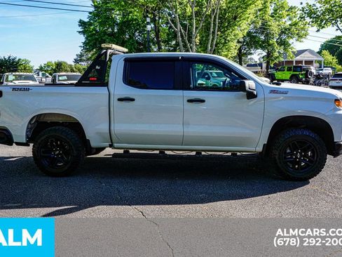 Used 2021 Chevrolet Silverado 1500 Custom Trail Boss AWD/4WD image 9