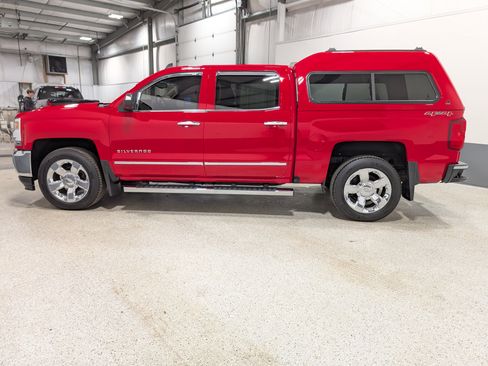 Used 2017 Chevrolet Silverado 1500 LTZ w/ Sport Package image 6