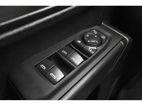 Used 2025 Chevrolet Silverado 2500 Custom w/ Custom Value Package image 19