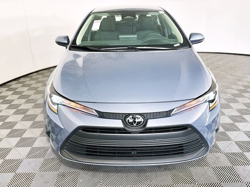 Used 2024 Toyota Corolla LE FWD image 8