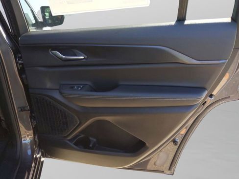 New 2025 Jeep Grand Cherokee L Laredo w/ Luxury Tech Group I RWD image 29