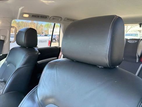 Used 2019 INFINITI QX80 Luxe w/ 22" Wheel Package image 9