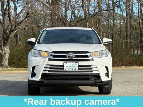Used 2017 Toyota Highlander LE image 12