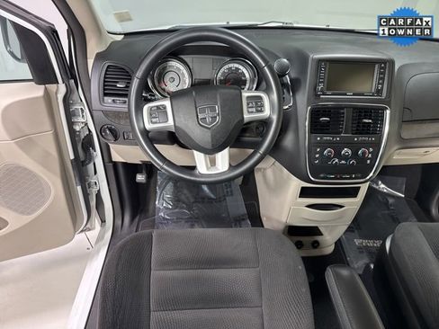 Used 2017 Dodge Grand Caravan SE w/ Power Window Group image 15