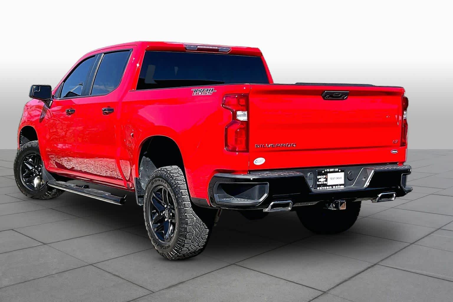 Used 2022 Chevrolet Silverado 1500 LT Trail Boss AWD/4WD image 12