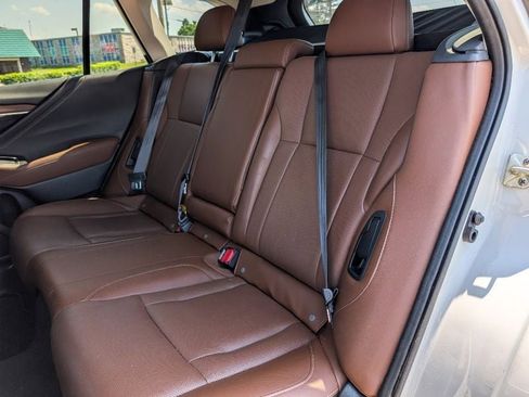 Used 2022 Subaru Outback Touring XT AWD/4WD image 18