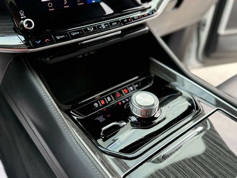 Used 2022 Jeep Wagoneer Series II image 45