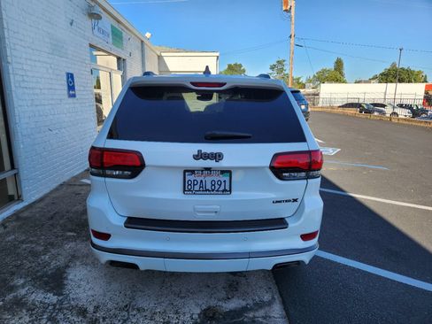 Used 2020 Jeep Grand Cherokee Limited X RWD image 3