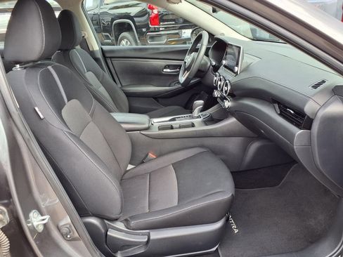 Used 2025 Nissan Sentra SV w/ All-Weather Package FWD image 28