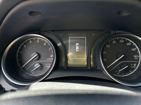 Used 2023 Toyota Camry SE FWD image 12