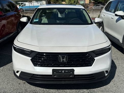 Used 2024 Honda Accord EX image 3