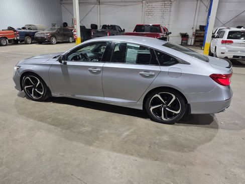 Used 2021 Honda Accord Sport image 6