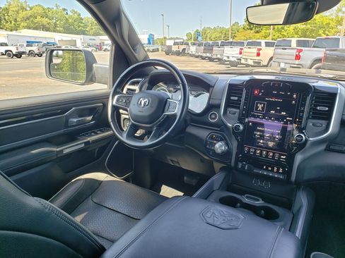 Used 2021 RAM 1500 Laramie w/ Sport Appearance Package AWD/4WD image 33