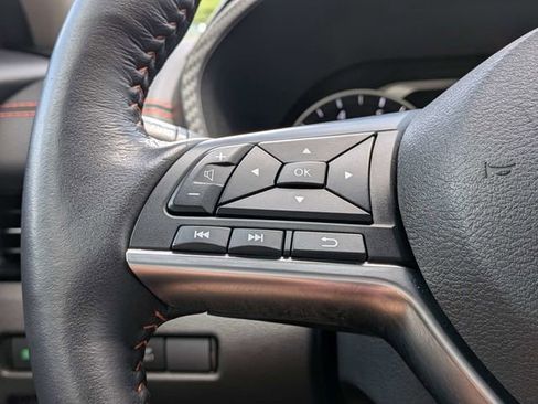 Used 2024 Nissan Sentra SR w/ SR Premium Package FWD image 30