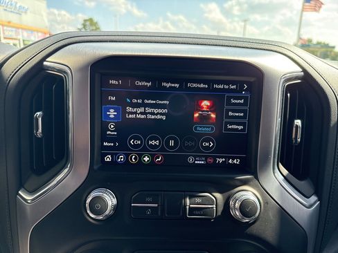 Used 2021 GMC Sierra 1500 Elevation w/ Preferred Package image 18