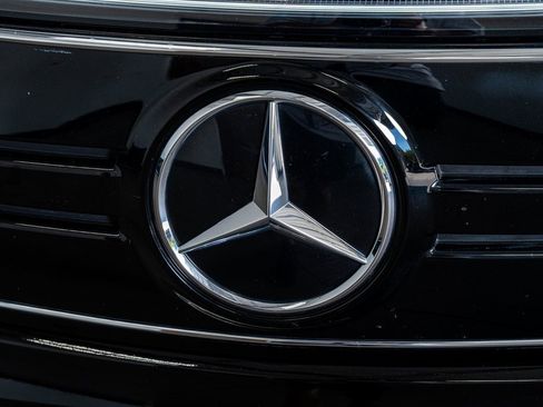 Used 2023 Mercedes-Benz EQB 350 4MATIC SUV w/ Exclusive Package image 16