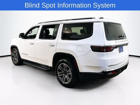 Used 2024 Jeep Wagoneer Series II w/ Flexible Seating Group AWD/4WD image 6