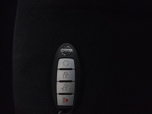 Used 2018 Nissan Murano SV FWD image 32