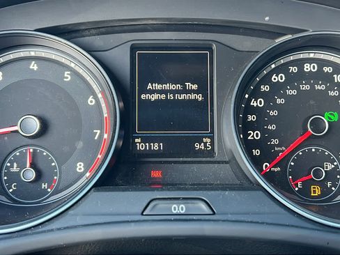 Used 2021 Volkswagen Atlas Cross Sport SE image 21