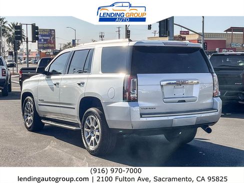 Used 2019 GMC Yukon Denali image 2