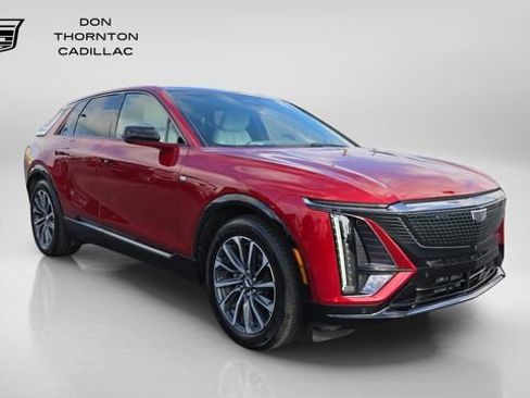 Certified 2024 Cadillac Lyriq Sport w/ LPO, Floor Liner Package AWD/4WD image 7