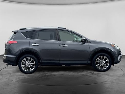Used 2016 Toyota RAV4 Limited w/ Advanced Technology Package AWD/4WD image 10