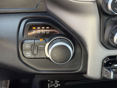 Used 2024 RAM 2500 Big Horn w/ Bed Utility Group image 23