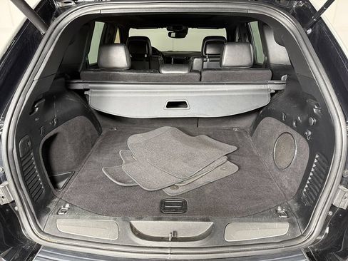 Used 2018 Jeep Grand Cherokee SRT w/ Trailer Tow Group IV AWD/4WD image 20