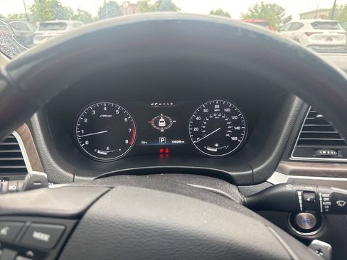Used 2015 Hyundai Genesis 3.8 image 10