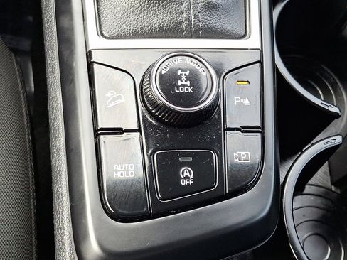 Used 2023 Kia Sportage LX image 25