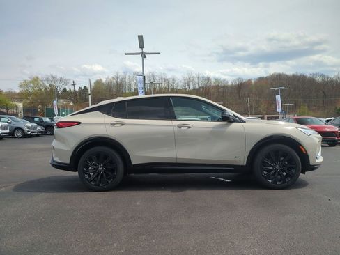 New 2026 Buick Envista Sport Touring w/ Studio Series image 4