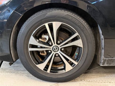 Used 2020 Nissan Sentra SV image 23