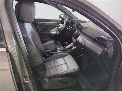 Certified 2025 Audi Q3 2.0T Premium w/ Convenience Package image 23