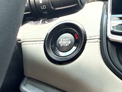 Used 2024 Jeep Compass Limited AWD/4WD image 29
