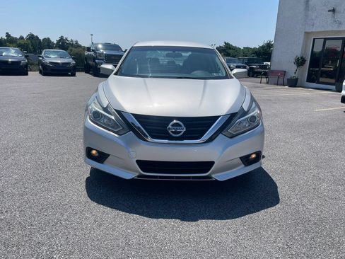 Used 2018 Nissan Altima 2.5 SV FWD image 3