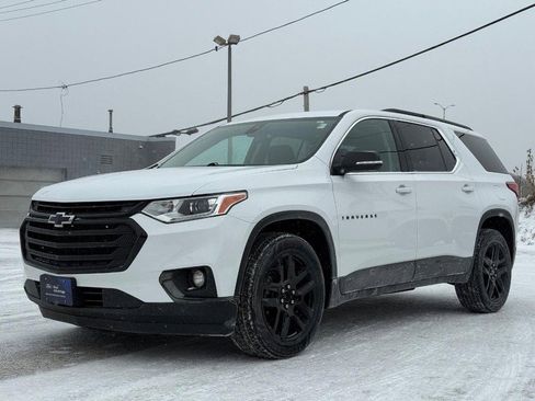 Used 2021 Chevrolet Traverse LT w/ LPO, Blackout Package image 9