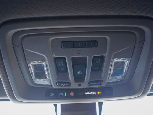 Used 2020 GMC Sierra 3500 Denali w/ Denali Ultimate Package image 32