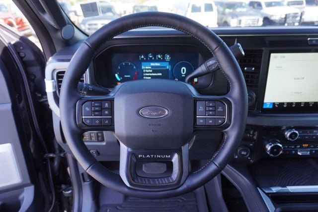 Used 2025 Ford F350 Platinum AWD/4WD image 33