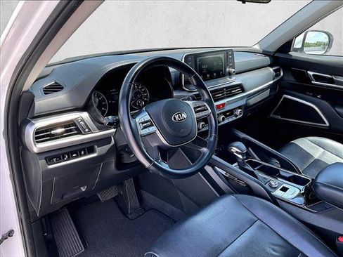 Used 2021 Kia Telluride LX FWD image 14