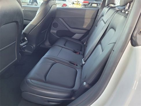 Used 2023 Tesla Model Y Long Range image 17
