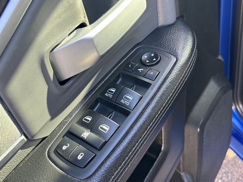 Used 2019 RAM 2500 Big Horn image 9